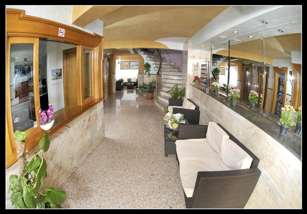 Hostal Carel El Médano Екстериор снимка
